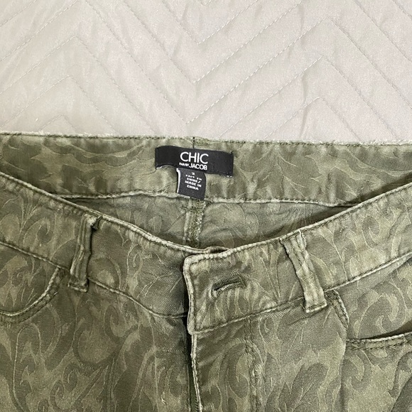 Embossed stretchy jeans - Picture 2 of 3